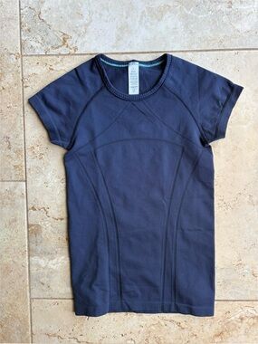 Ivivva Navy Blue Top Size 8